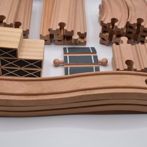 Lot of over 45 TRACK LOT Curves Ramps Straights Ascending Wooden Railway… - Picture 11 of 13